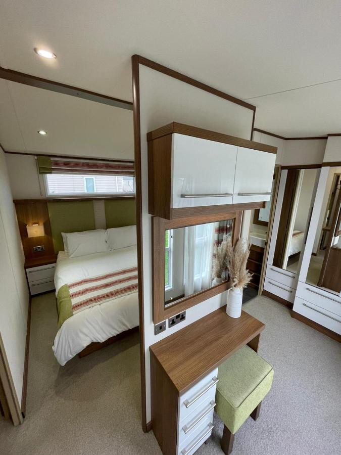 Golden Anchor - The Milano - Coastal Caravan Breaks Chapel St. Leonards Exterior foto